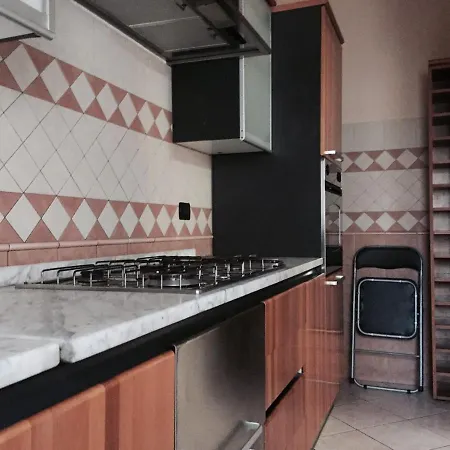 Luxury House Center
